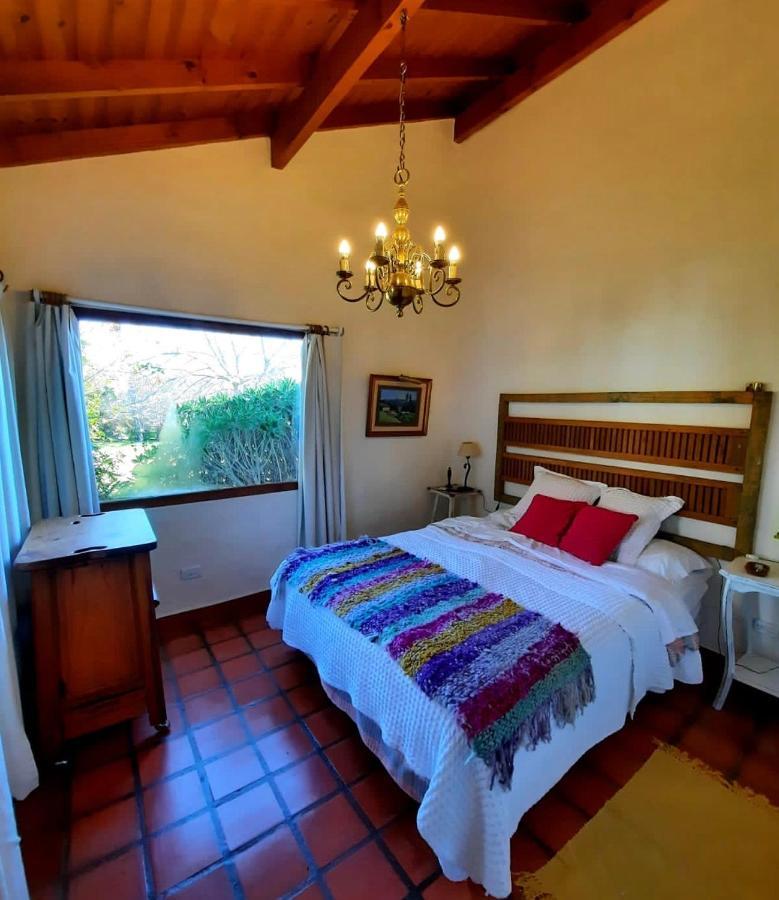 GOLF - Casa de huéspedes Tandil Esterno foto
