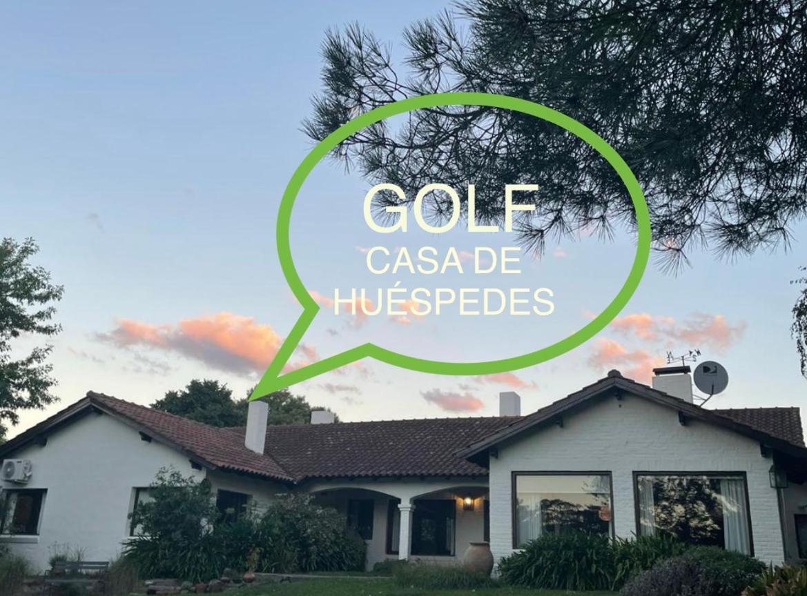 GOLF - Casa de huéspedes Tandil Esterno foto