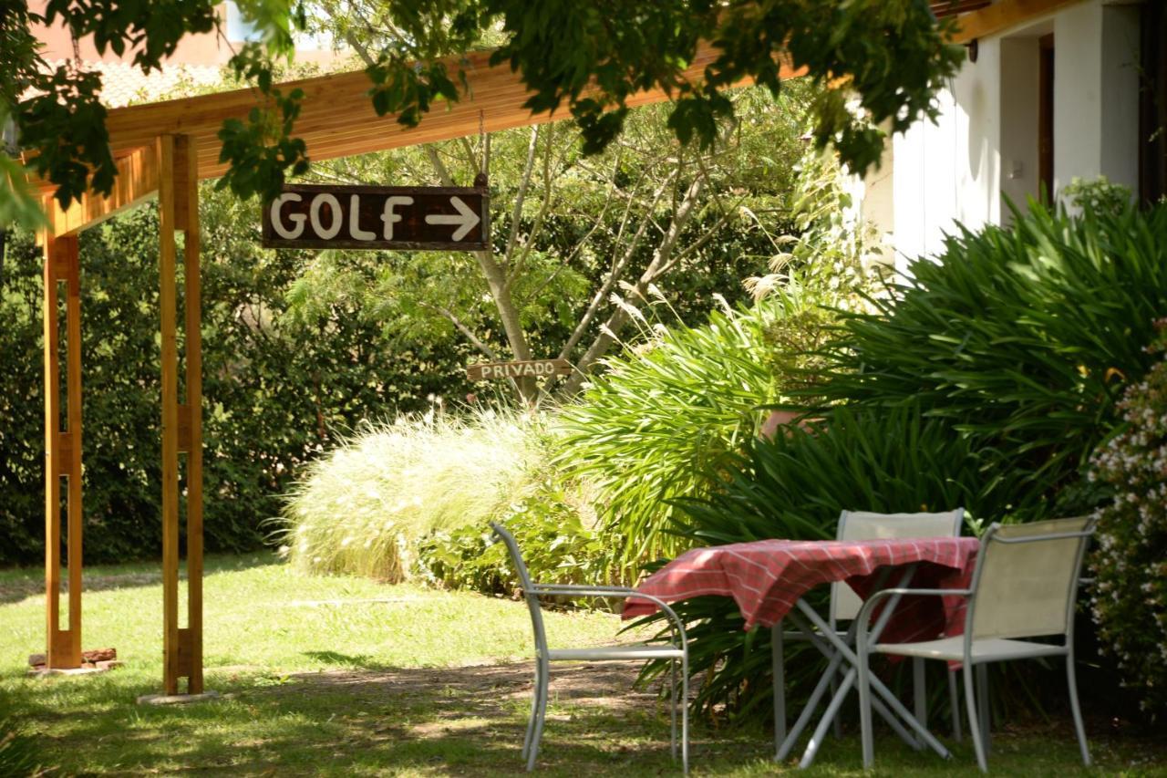 GOLF - Casa de huéspedes Tandil Esterno foto
